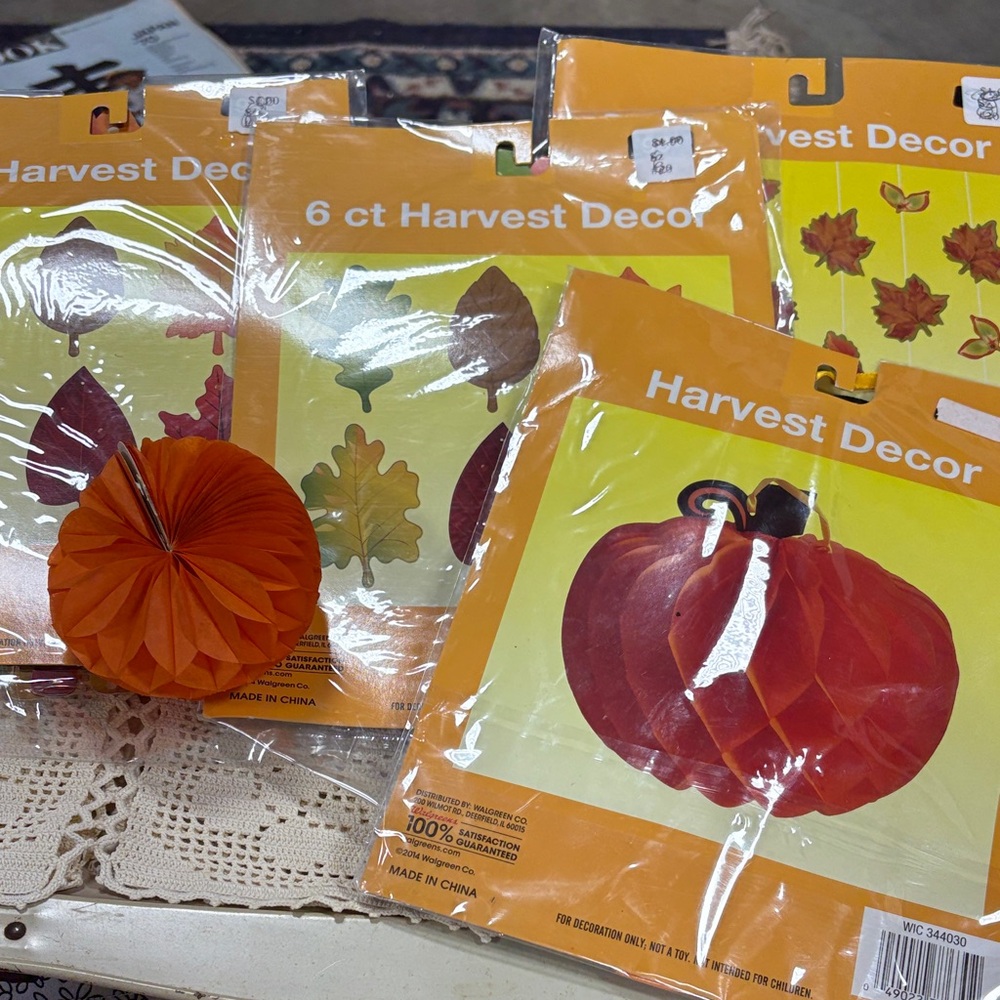 Harvest Decor Set with Orange Pumpkin